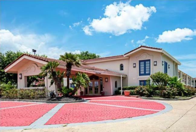 Scottish Inns & Suites Texas City Esterno foto
