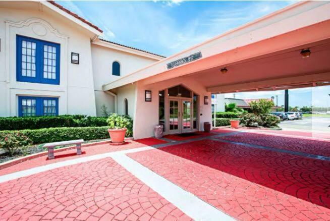 Scottish Inns & Suites Texas City Esterno foto
